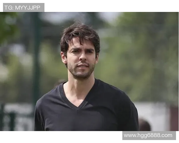 足球明星卡卡的品质与精神:从球场到生活的完美诠释